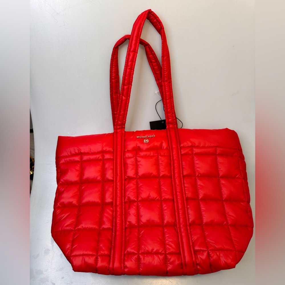 Make: Michael Kors Brand New puffy, large tote, red